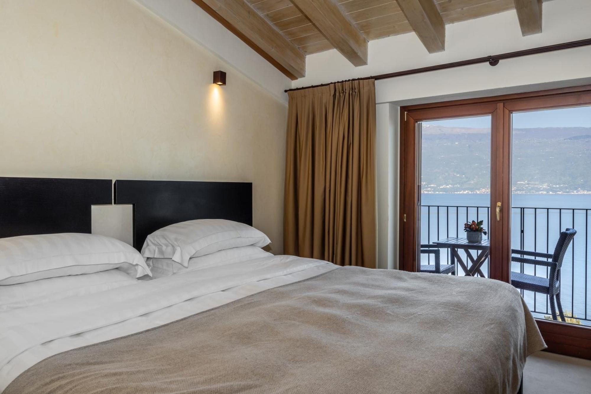 Hotel Meandro - Lake View Gargnano Zimmer foto